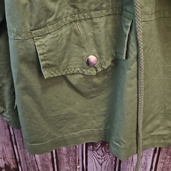 NWT Esther Army Green Anorak Jacket Medium - Picture 9 of 13
